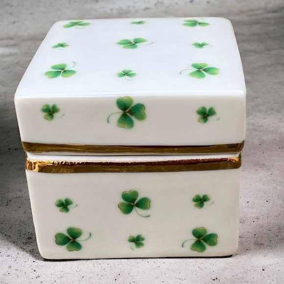 Irish Shamrock Clover Trinket Box Gold Trim - Picture 7 of 11